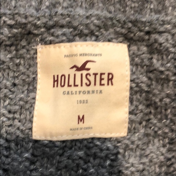 HOLLISTER CROP SWEATER - Picture 3 of 4